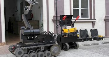 Bope apresenta robô antibomba para a Polícia Militar de Santa Catarina