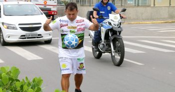Rei das Embaixadinhas passa por Itapema