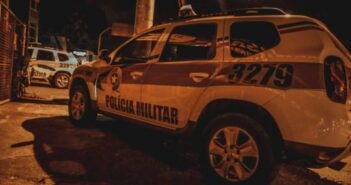 Adolescente esfaqueia o padrasto após ser estuprada durante várias horas