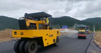 Secretaria de Obras inicia pavimentação asfáltica na Rua 708-A, no Bairro Casa Branca