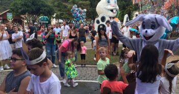 CERCA DE 15 MIL PESSOAS VISITARAM A LA TERZA PASQUALINA QUE ENCERROU NESTE DOMINGO, EM NOVA TRENTO