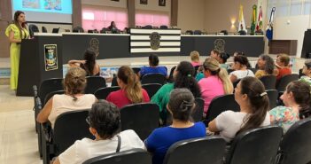 Merendeiras da Rede Municipal de Educação participam de formação