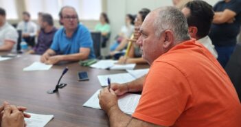 Vereadores e Farmacêuticos discutem mudanças no sistema do plantão das farmácias