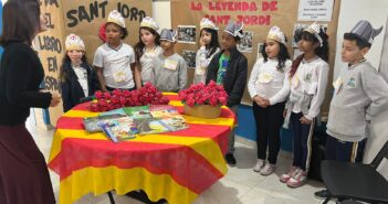Escolas e CMEIs realizam feiras do conhecimento