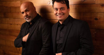Domingo (21/04) tem show nacional da dupla Rick e Renner em comemoração aos 62 anos de Itapema