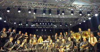 Concerto da Banda Municipal de Itapema emociona público na Praça da Paz