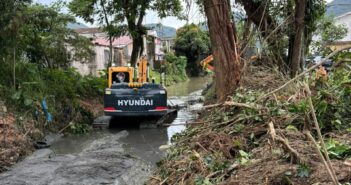 Prefeitura intensifica ações de limpeza e desobstrução de rios em Itapema