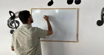 Aulas gratuitas de Português para imigrantes passam a ser oferecidas no Mercado Cultural de Itapema